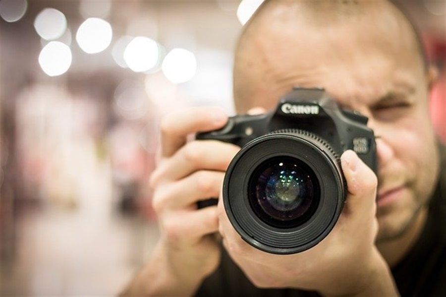 Faire appel à un photographe à Bordeaux pour offrir un shooting photo à sa petite amie